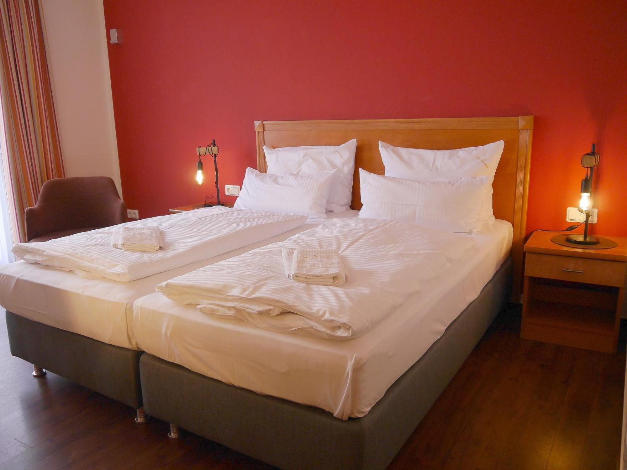 Pension Sanddorn Mit Cafe Carlssons Binz Exterior foto