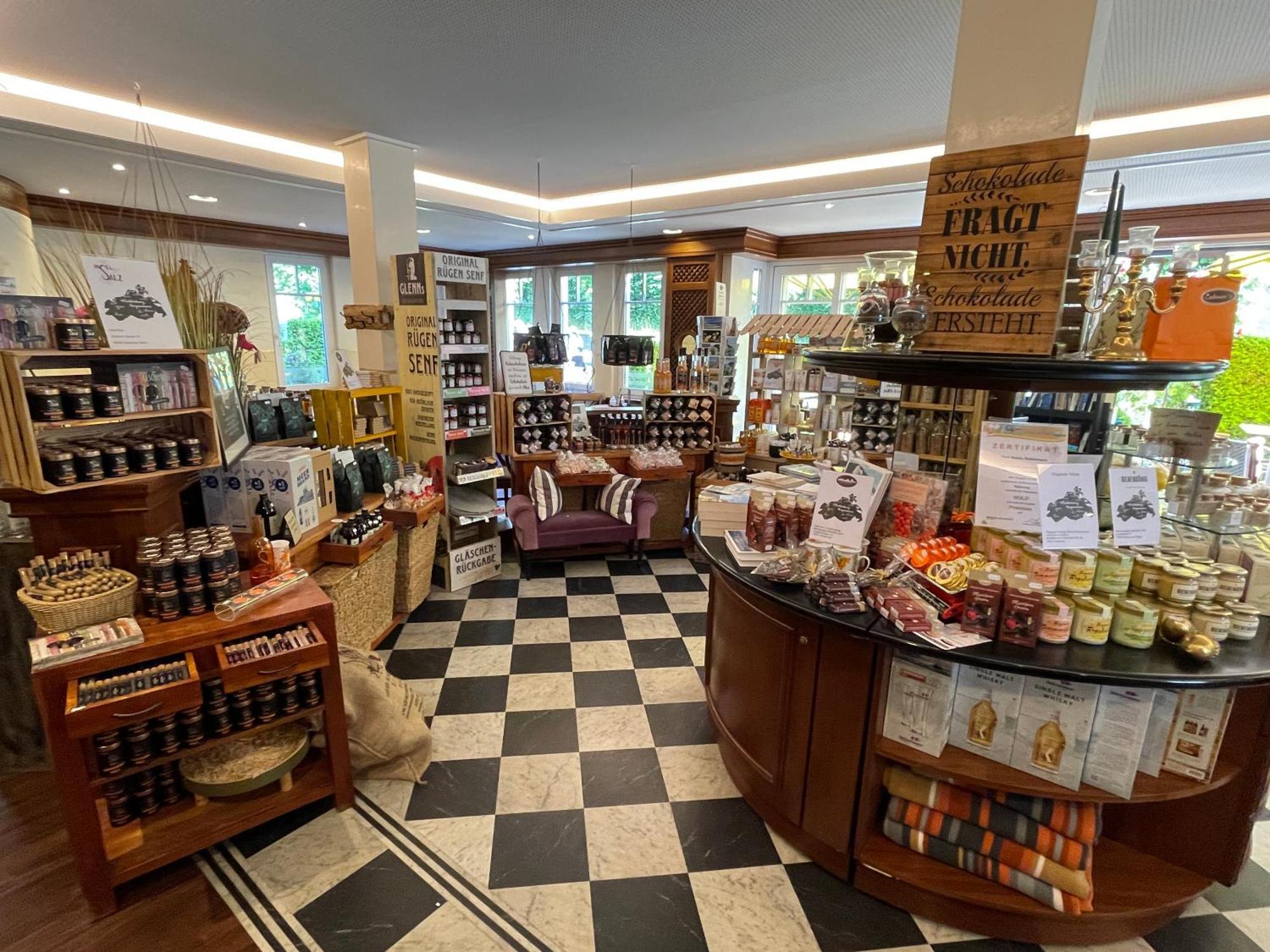 Pension Sanddorn Mit Cafe Carlssons Binz Exterior foto